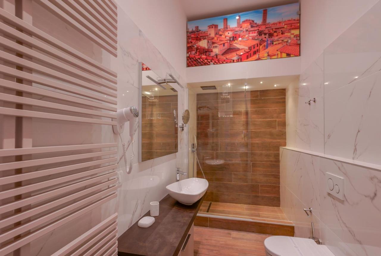 Bed and Breakfast Attico Di Via D'Azeglio Bolonia Exterior foto