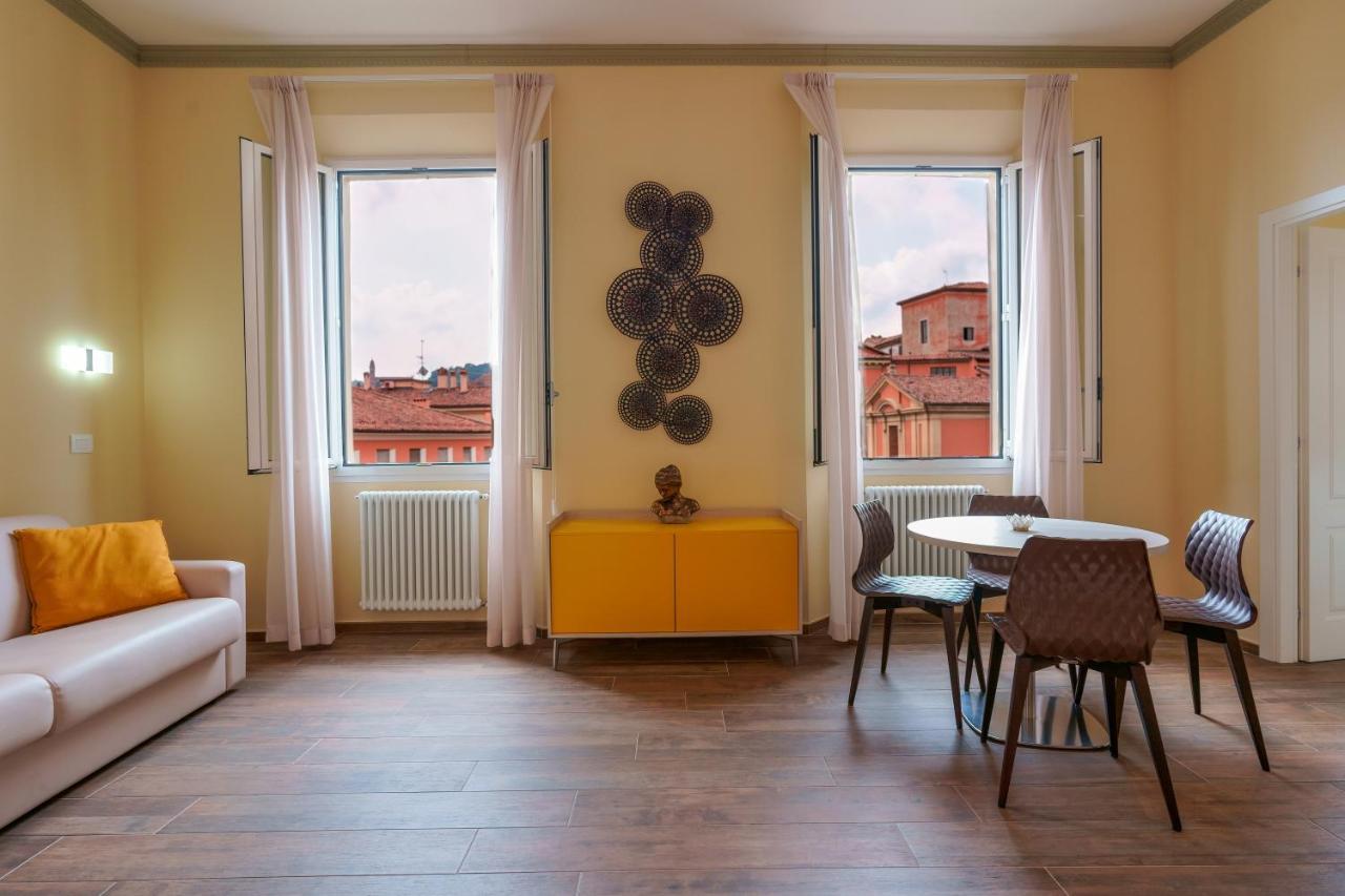 Bed and Breakfast Attico Di Via D'Azeglio Bolonia Exterior foto