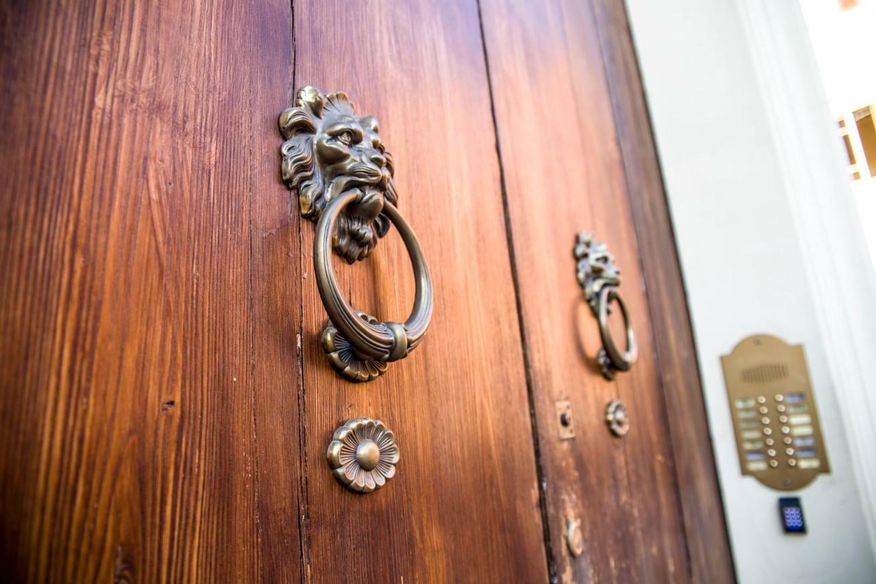 Bed and Breakfast Attico Di Via D'Azeglio Bolonia Exterior foto